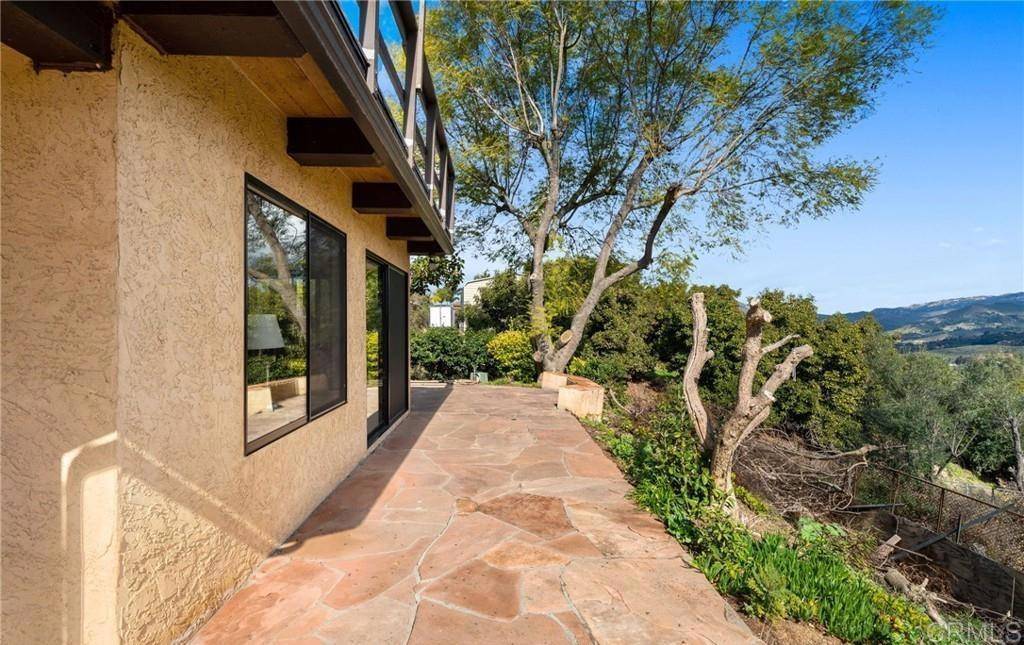 Fallbrook, CA 92028,974 Via Hillview