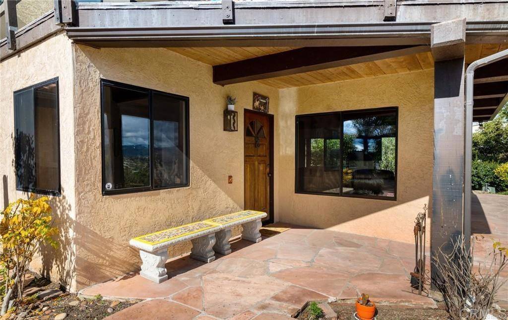 Fallbrook, CA 92028,974 Via Hillview