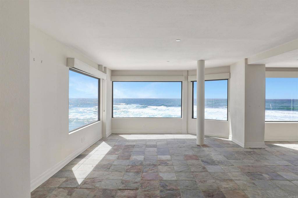 La Jolla, CA 92037,100 S COAST #409