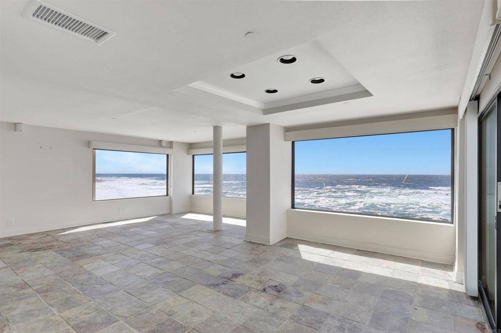 La Jolla, CA 92037,100 S COAST #409