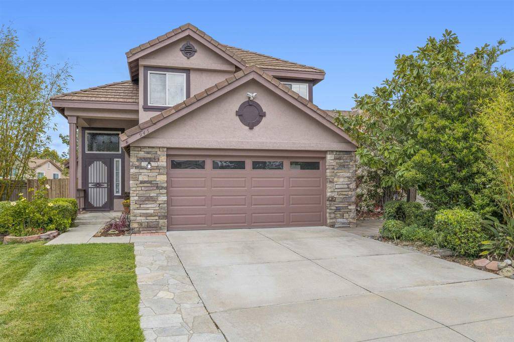 San Marcos, CA 92078,945 IRON HORSE DR