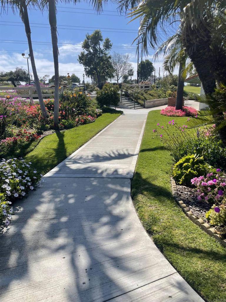 Encinitas, CA 92024,1726 Belle Meade RD