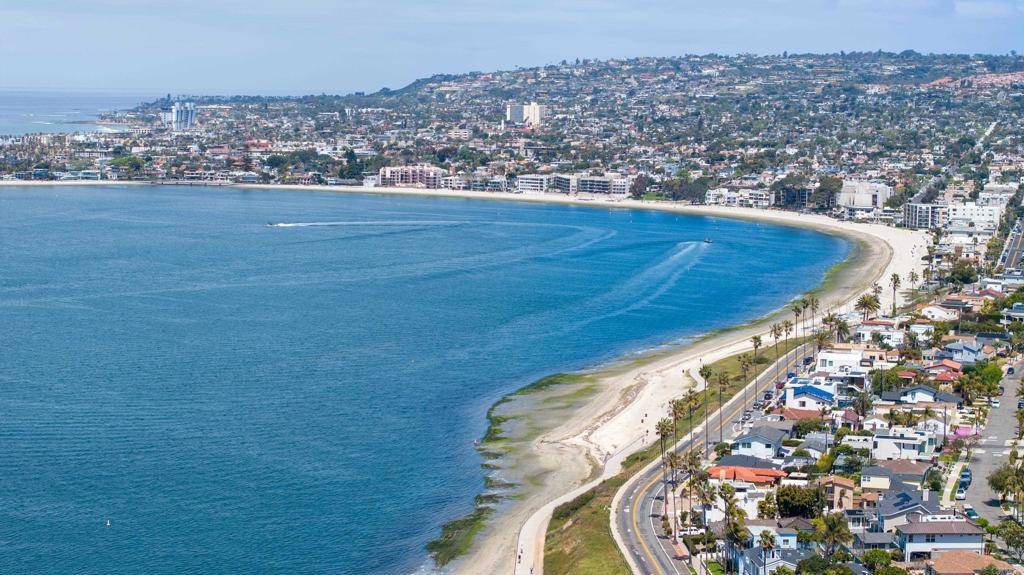San Diego, CA 92109,2266 Grand AVE #7