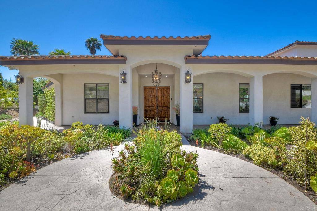 Escondido, CA 92029,2013 Lundy Lake DR