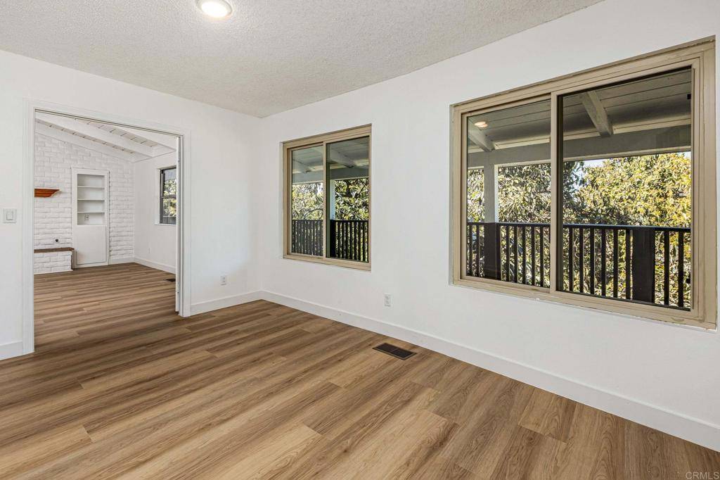 Escondido, CA 92026,1523 Nob Hill DR
