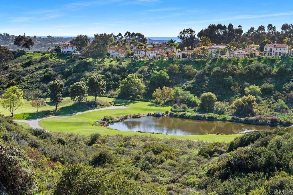 Carlsbad, CA 92011,7189 AVIARA DRIVE