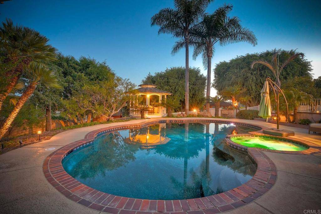Fallbrook, CA 92028,364 Rancho Camino