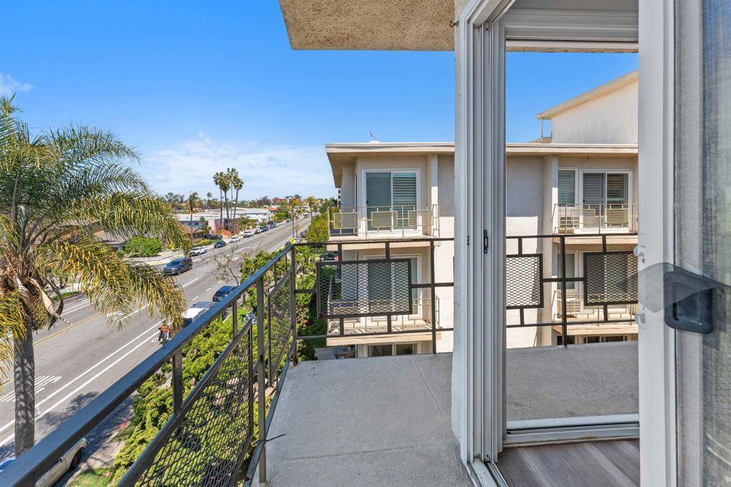 San Diego, CA 92103,3421 Park BLVD #401