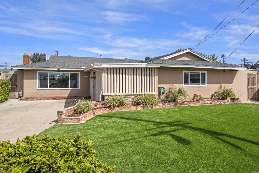El Cajon, CA 92020,985 Salina