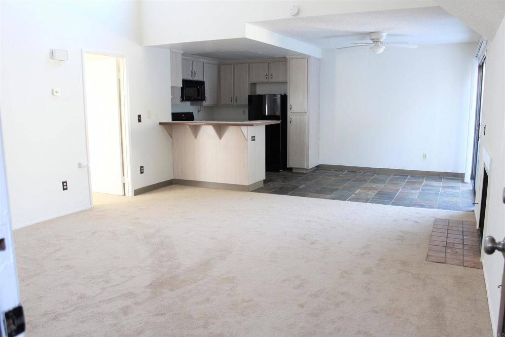 Vista, CA 92083,317 N Melrose DR #B