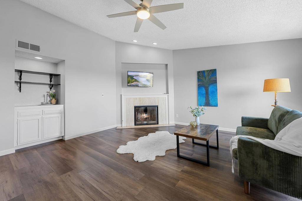 San Diego, CA 92117,5170 Clairemont Mesa Blvd #27