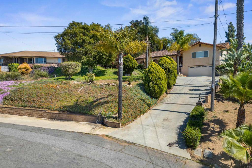 Escondido, CA 92026,1168 Avocado AVE
