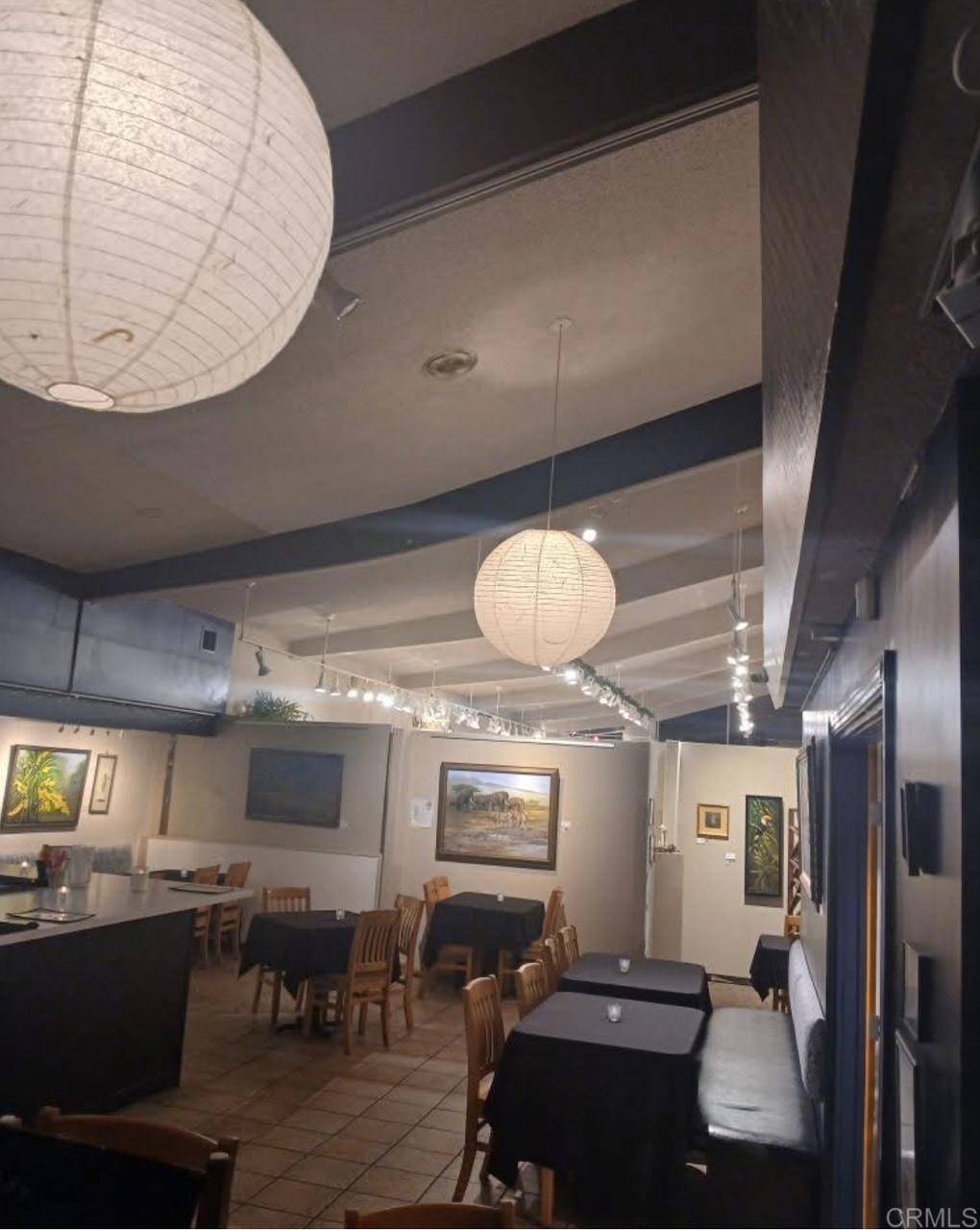 Fallbrook, CA 92028,103 S Main Ave.