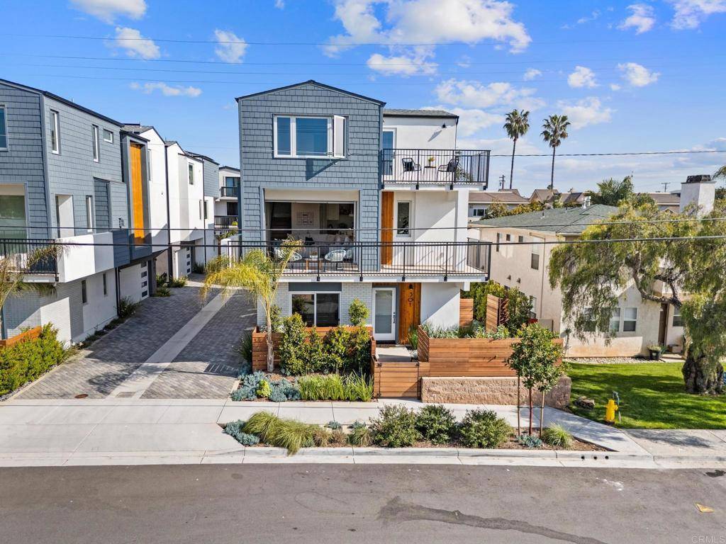 Carlsbad, CA 92008,301 Juniper AVE