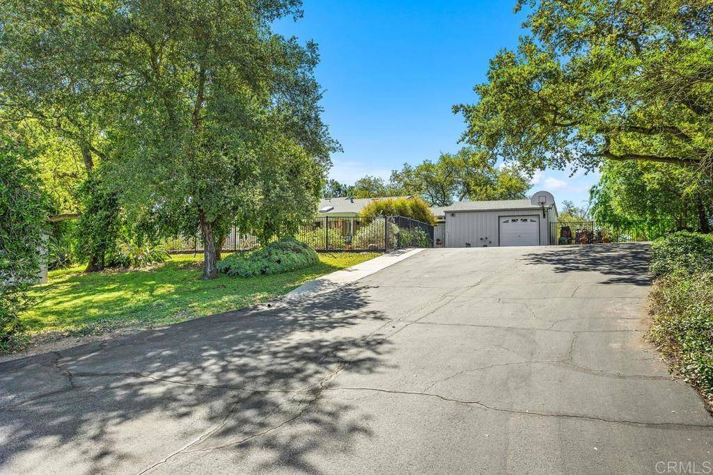 Valley Center, CA 92082,26765 Banbury Drive