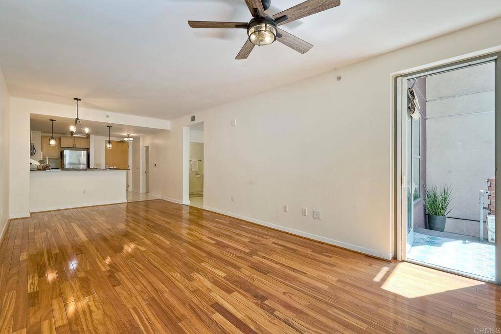 San Diego, CA 92101,1150 J ST #117