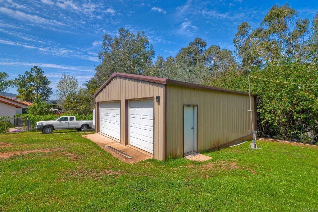 Vista, CA 92084,29770 Nella LN