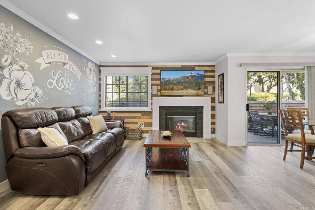 Vista, CA 92081,750 Breeze Hill #129