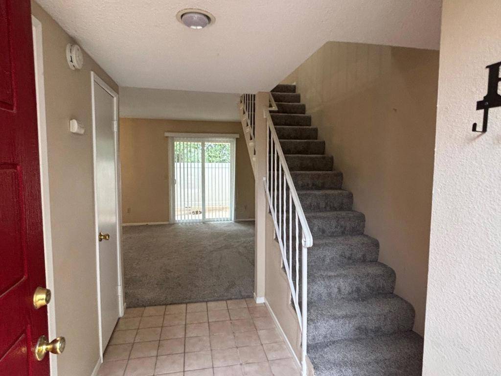 Vista, CA 92084,2112 E Vista Way WAY #23