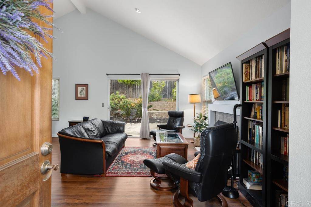 Vista, CA 92084,2075 Paseo De Anza