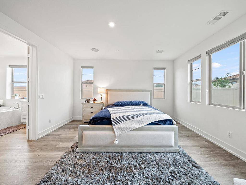 Escondido, CA 92027,2484 Medley LN