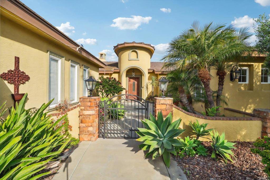 Vista, CA 92081,1508 Sequoia LN