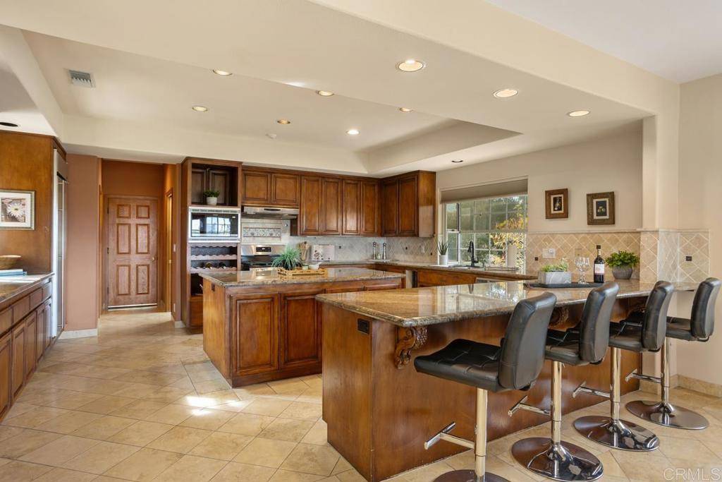 Escondido, CA 92026,10059 Boulder Knolls DR