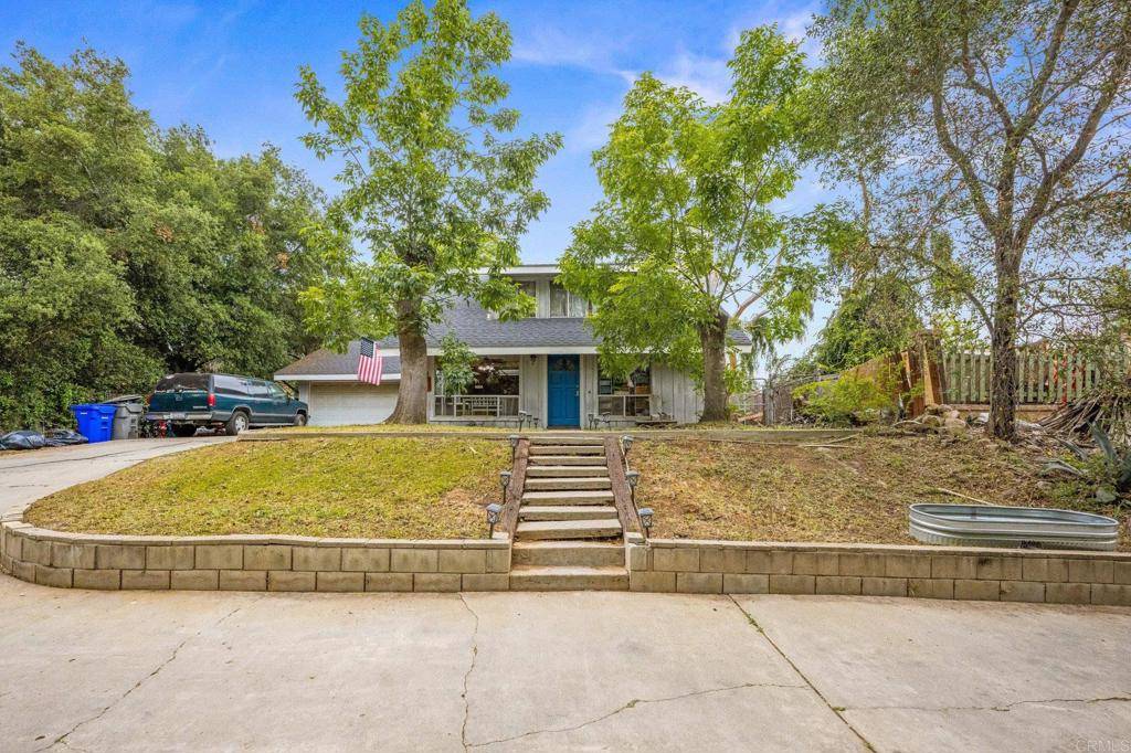 Fallbrook, CA 92028,712 Convertible LN
