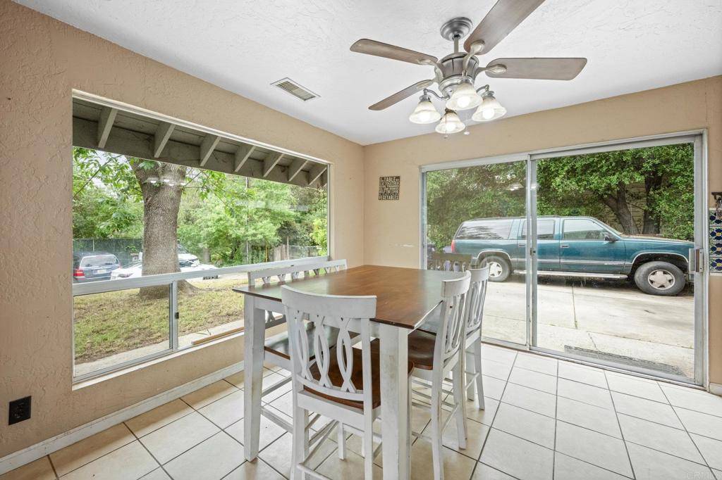 Fallbrook, CA 92028,712 Convertible LN