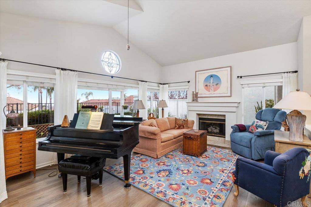 San Marcos, CA 92078,1209 Via Rafael