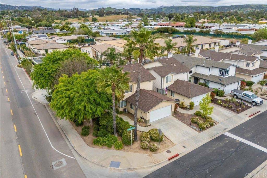 Ramona, CA 92065,810 Mimosa Creek