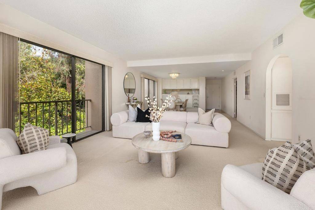 La Jolla, CA 92037,2500 Torrey Pines RD #305