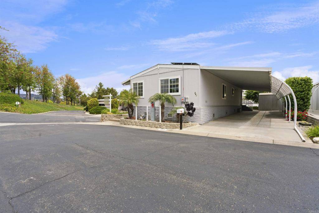 Escondido, CA 92026,525 W El Norte Pkwy #SPC 260