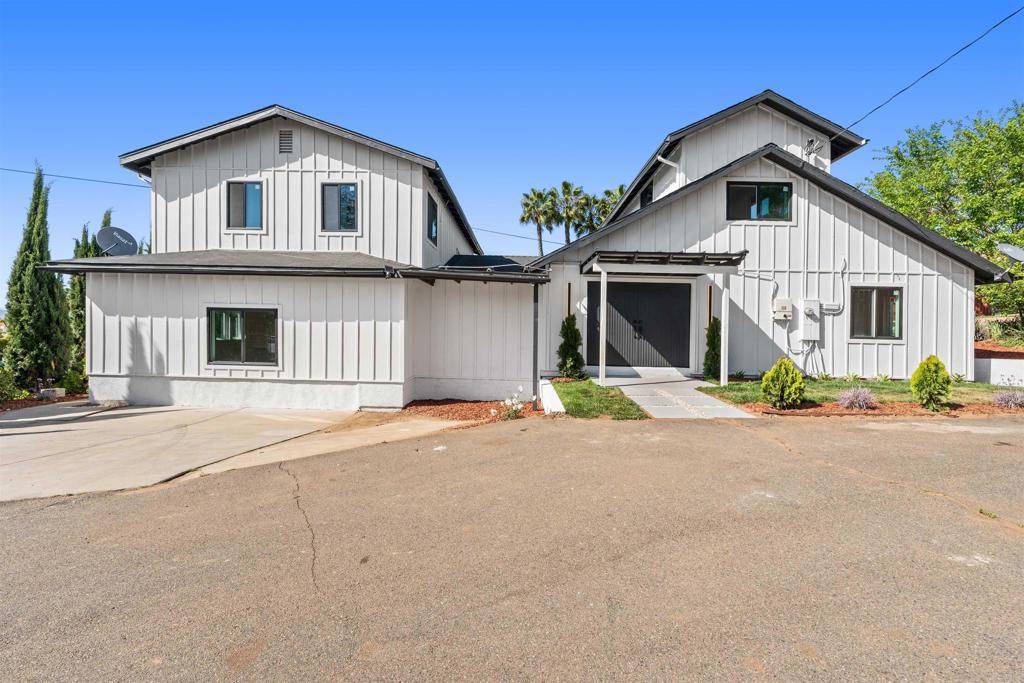 Poway, CA 92064,16021 Pomerado RD