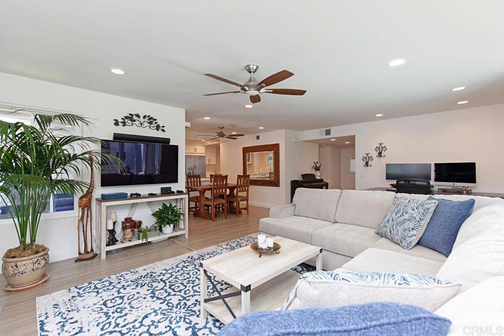 Solana Beach, CA 92075,544 Via De La Valle #B
