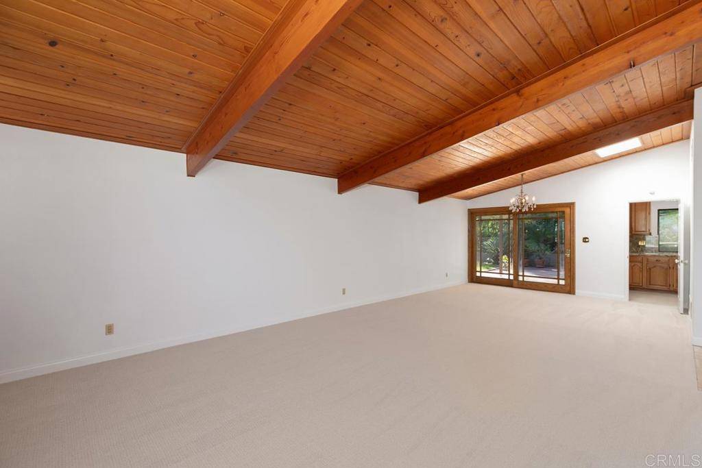La Jolla, CA 92037,8456 Sugarman DR