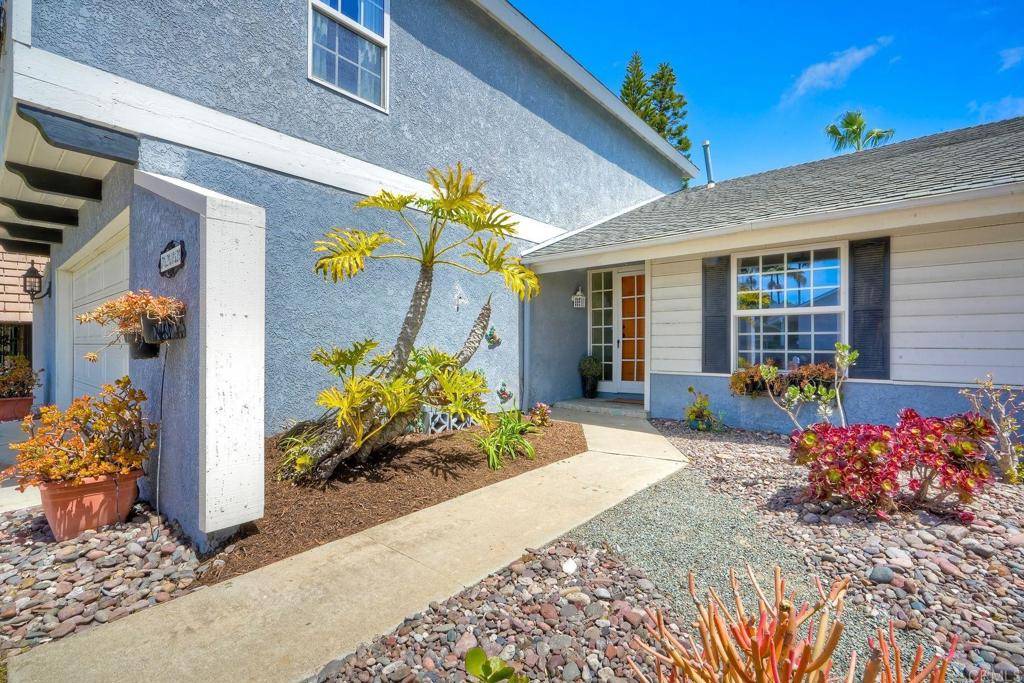 Carlsbad, CA 92011,7212 Columbine DR