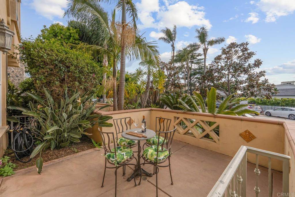 La Jolla, CA 92037,7385 Eads