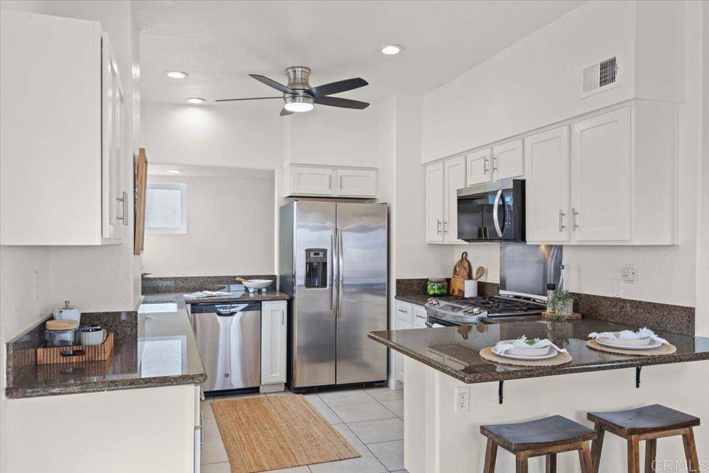 San Diego, CA 92109,720 San Luis Obispo Place #D