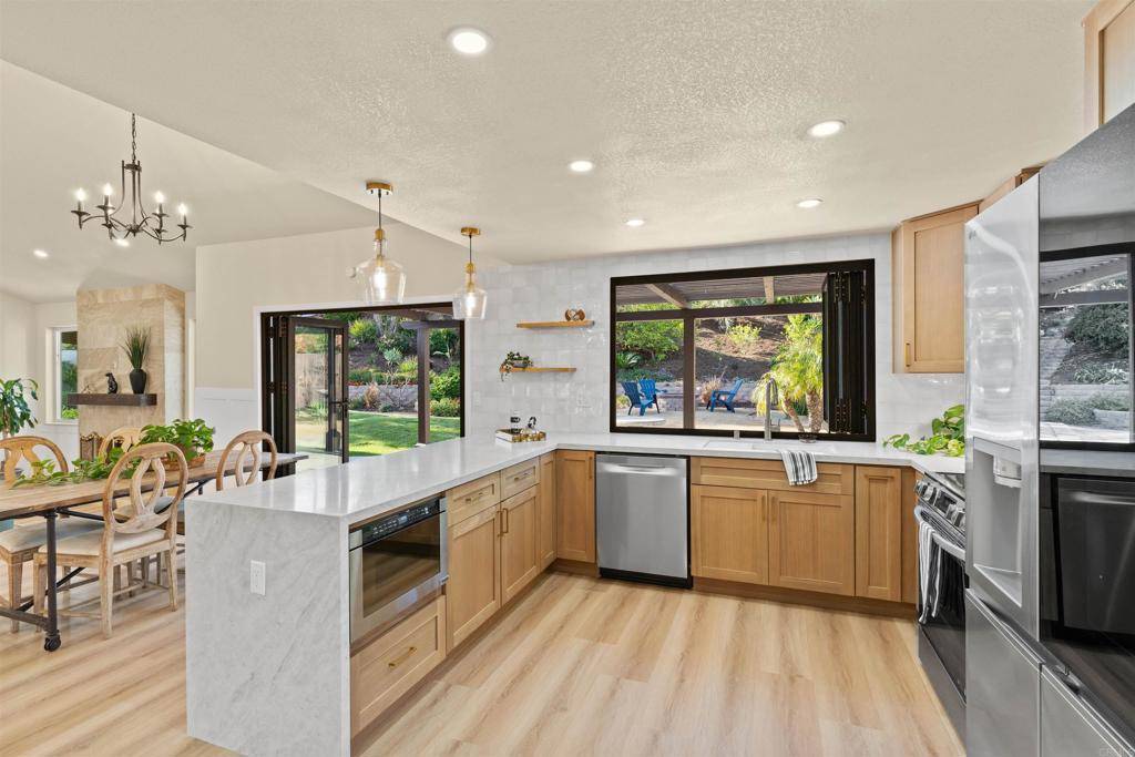 Escondido, CA 92029,3565 Avenida Amorosa