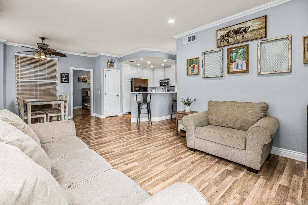 Lake Forest, CA 92610,19431 Rue De Valore #31F