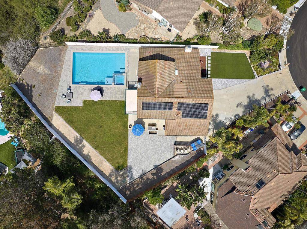 Carlsbad, CA 92009,2820 Cacatua St