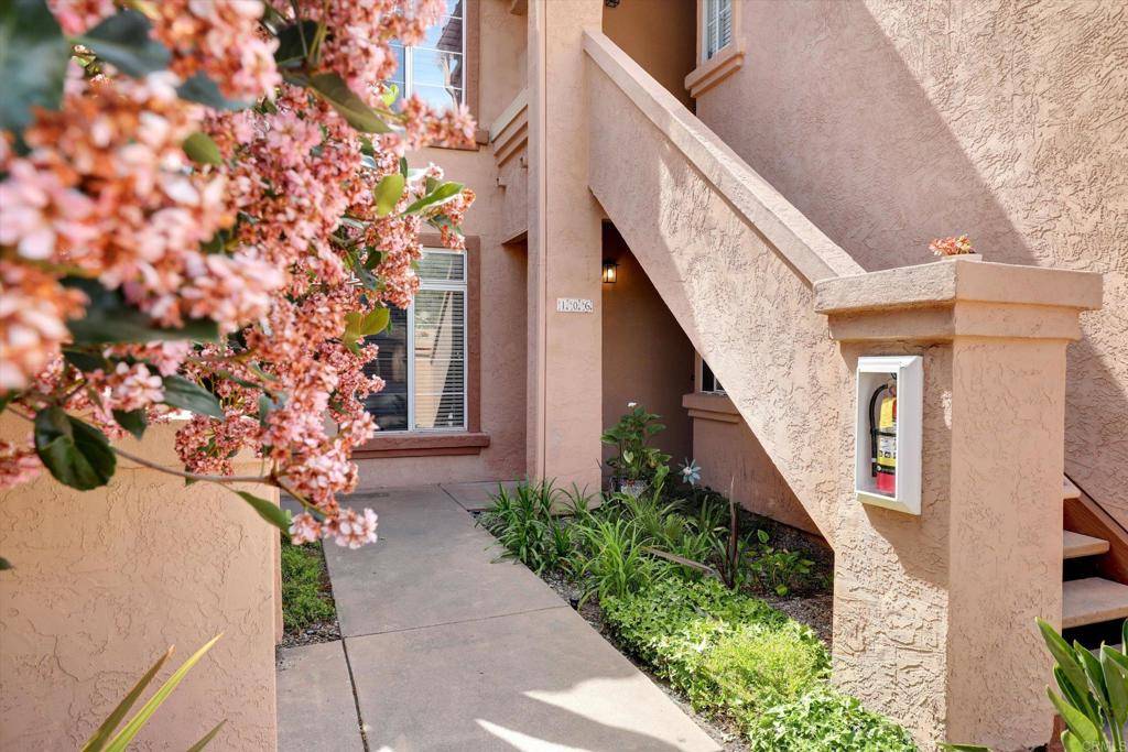 Oceanside, CA 92056,3541 Cameo DR #106