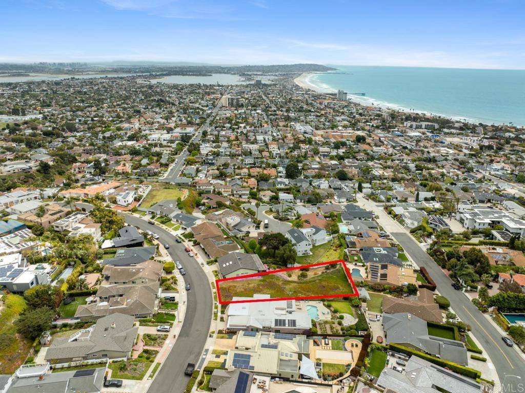 La Jolla, CA 92037,5452 Moonlight LN