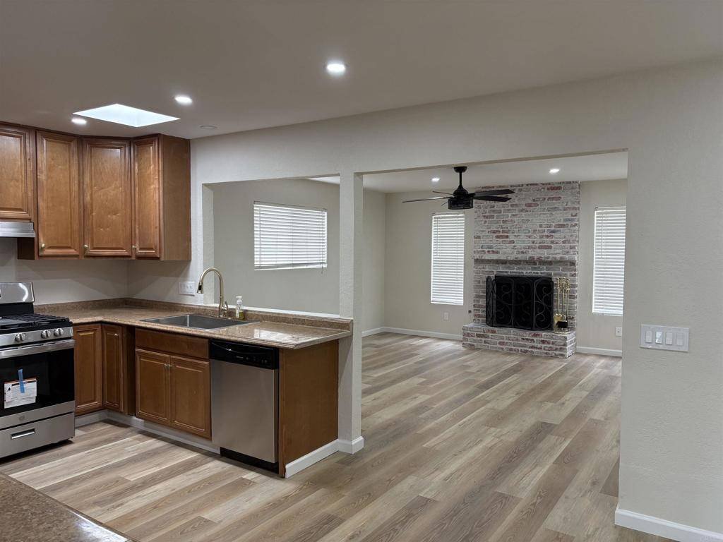 Mira Mesa, CA 92126,10241 Saluda