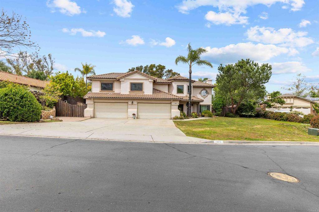 Escondido, CA 92029,1272 Simeon PL
