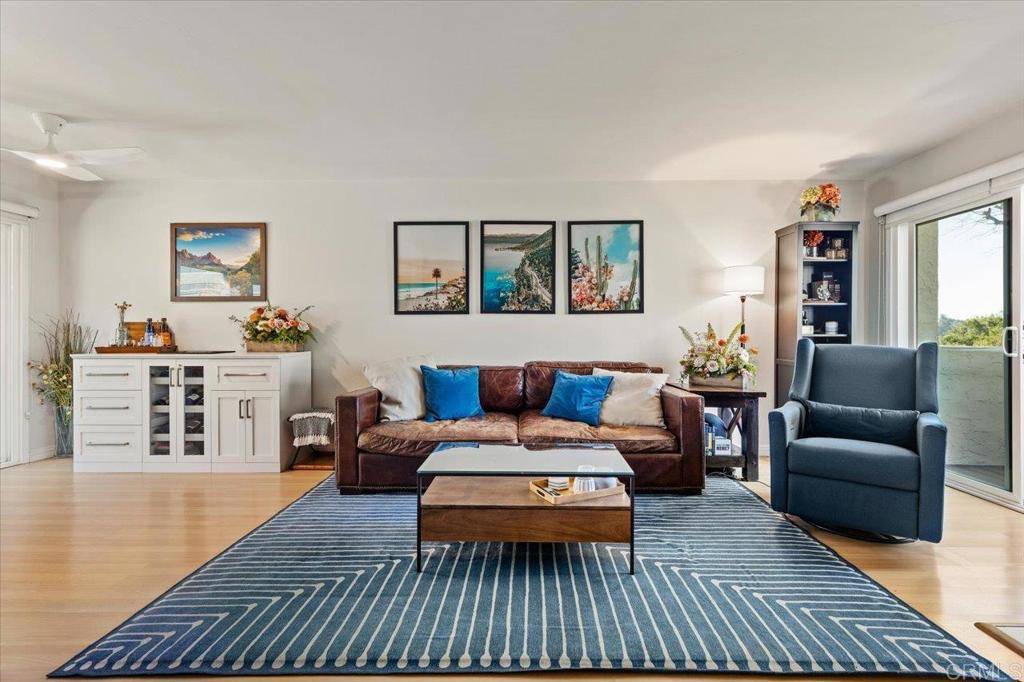 San Diego, CA 92111,6625 Canyon Rim Row #167