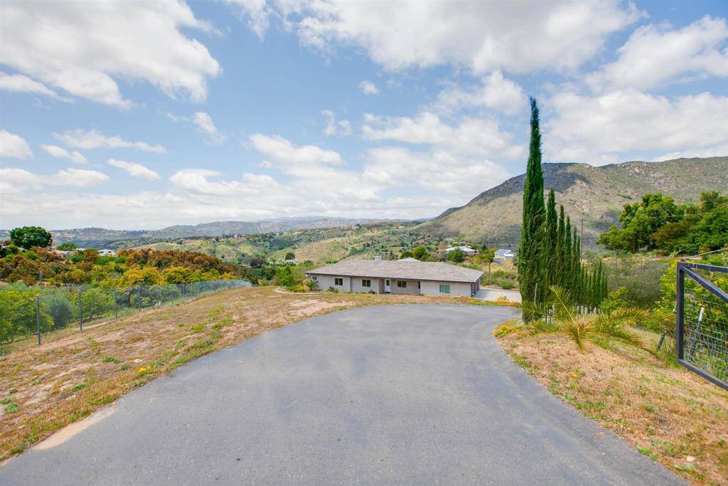Fallbrook, CA 92028,2918 Vista Del Rio