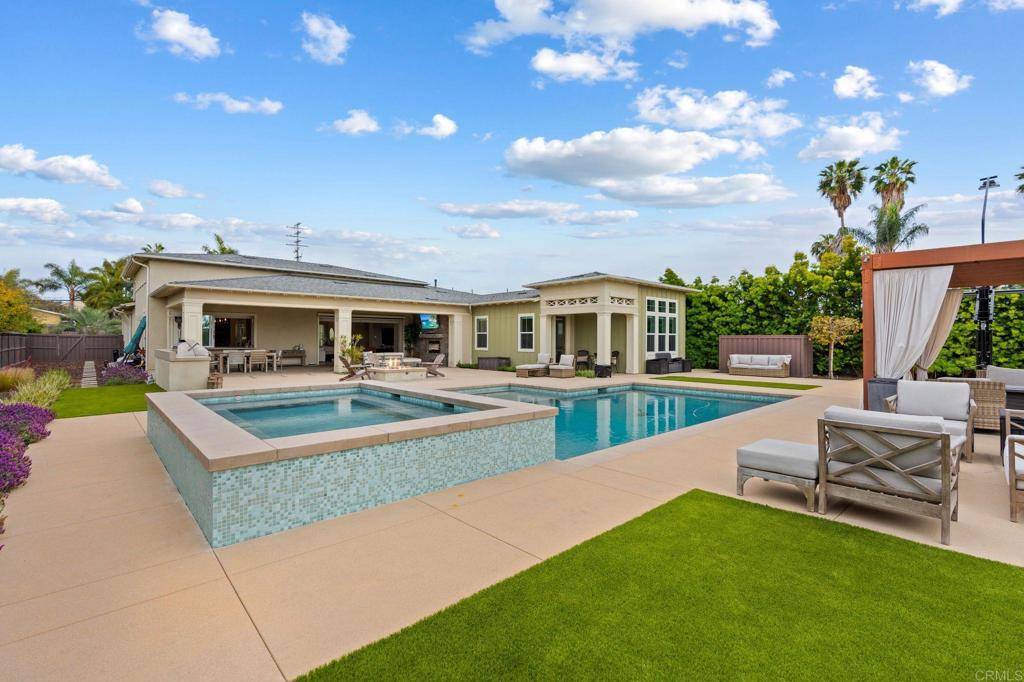 Encinitas, CA 92024,956 Urania AVE