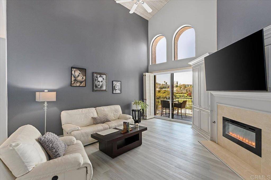 Carlsbad, CA 92009,7519 Gibraltar St